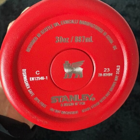 Stanley Quencher H20 Tumbler with Quartz & Faux Pearl Tumbler Charm NWOT - Picture 7 of 7